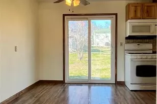 619 E 8th St, Washington, MO 63090 - Photo 9