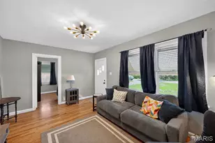 3507 Westridge Ln, Saint Ann, MO 63074 - Photo 5