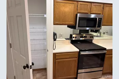 12415 Somerset Place Drive #F, Unincorporated, MO 63128 - Photo 13
