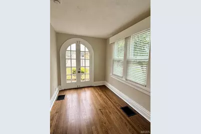 543 N Central Avenue, University City, MO 63130 - Photo 13