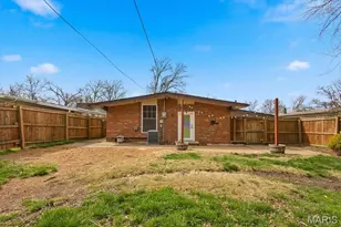 7827 Milan Ave, University City, MO 63130 - Photo 35