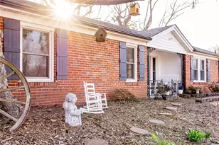 6 Cardigan Dr, Ferguson, MO 63135 - Photo 3