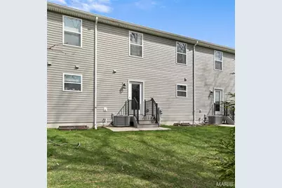 365 Newbridge Way, O'Fallon, MO 63368 - Photo 7