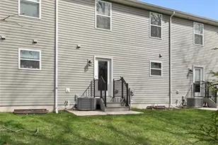 365 Newbridge Wy, O'Fallon, MO 63368 - Photo 7