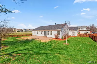 2522 Bear Creek Drive, Wentzville, MO 63385 - Photo 5