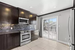 1954 Tealwood Cove Dr, Florissant, MO 63031 - Photo 5