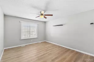 1954 Tealwood Cove Dr, Florissant, MO 63031 - Photo 11