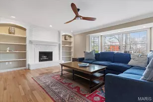 2142 Heather Glen Dr, Chesterfield, MO 63017 - Photo 9