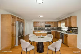 5714 Shining Day Pl, Mehlville, MO 63128 - Photo 11