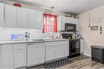 810 S 4th Street, De Soto, MO 63020 - Photo 9