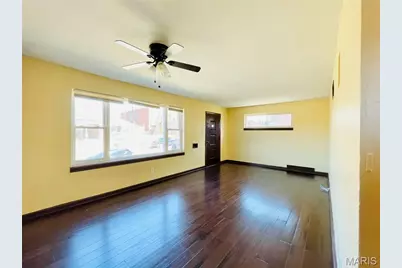 4544 Elmbank Avenue, Saint Louis, MO 63115 - Photo 3