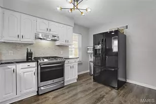 9209 Lucia Dr, Saint Louis, MO 63123 - Photo 9