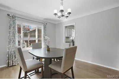 9209 Lucia Drive, Saint Louis, MO 63123 - Photo 7