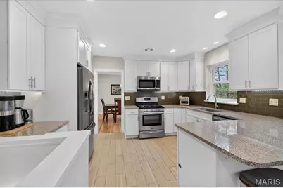 61 Tealwood Drive, Creve Coeur, MO 63141 - Photo 13