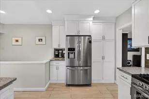 61 Tealwood Dr, Creve Coeur, MO 63141 - Photo 15