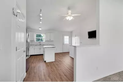 813 Wenstone Park Drive, Wentzville, MO 63385 - Photo 15