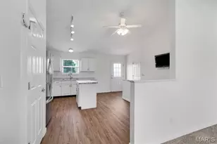 813 Wenstone Park Dr, Wentzville, MO 63385 - Photo 15