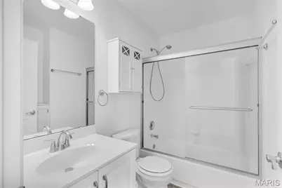 813 Wenstone Park Drive, Wentzville, MO 63385 - Photo 7