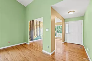 102 Hollow Brook Dr, Florissant, MO 63034 - Photo 11