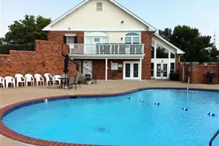 7400 Whitehall Colonial Ln, Shrewsbury, MO 63119 - Photo 31