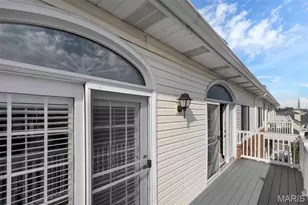 7400 Whitehall Colonial Ln, Shrewsbury, MO 63119 - Photo 11