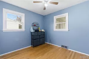 3917 Crosby Dr, Saint Louis, MO 63123 - Photo 9