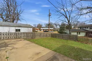3917 Crosby Dr, Saint Louis, MO 63123 - Photo 37