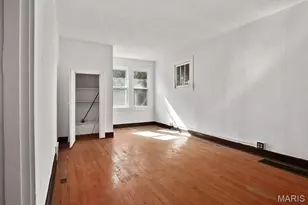 404 W Kirkham Ave, Webster Groves, MO 63119 - Photo 7