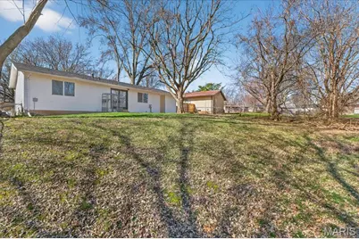 2425 Lindsay Lane, Florissant, MO 63031 - Photo 5