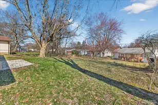 2425 Lindsay Ln, Florissant, MO 63031 - Photo 41