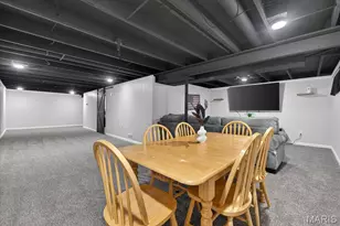 2425 Lindsay Ln, Florissant, MO 63031 - Photo 35