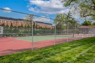 550 Coeur de Royale Dr, Creve Coeur, MO 63141 - Photo 37