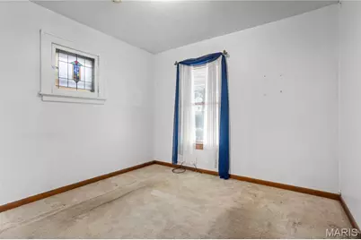 5223 Schollmeyer Avenue, Saint Louis, MO 63109 - Photo 7
