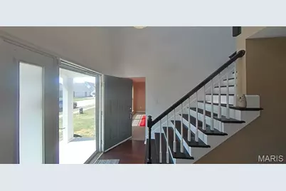 1860 Chateau Du Mont Drive, Florissant, MO 63031 - Photo 3