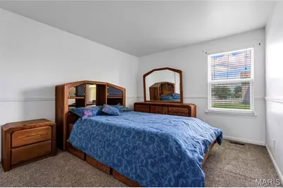 1860 Chateau Du Mont Drive, Florissant, MO 63031 - Photo 19