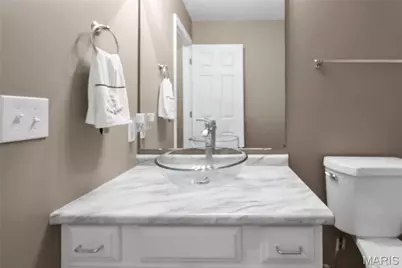 1860 Chateau Du Mont Drive, Florissant, MO 63031 - Photo 11