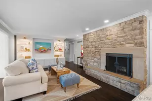 1815 Gray Dr, Des Peres, MO 63131 - Photo 9