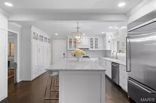 1815 Gray Dr, Des Peres, MO 63131 - Photo 13