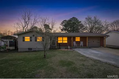 102 S Roosevelt Street, Desloge, MO 63601 - Photo 1