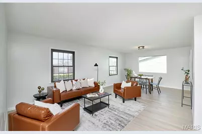 2555 Guildford Drive, Florissant, MO 63033 - Photo 7