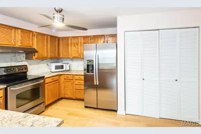 39 Ridgeview Circle Court, Ballwin, MO 63021 - Photo 11