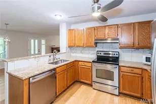 39 Ridgeview Cir Ct, Ballwin, MO 63021 - Photo 11