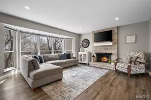 3511 Georgetowne Village Dr, Manchester, MO 63088 - Photo 7