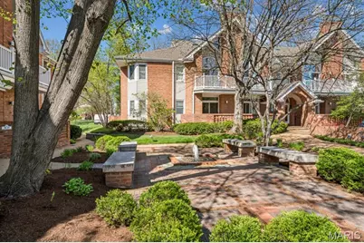 28 Country Club Terrace, Glendale, MO 63122 - Photo 1