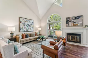 28 Country Club Terrace, Glendale, MO 63122 - Photo 3