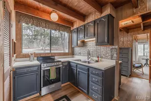 933 Woodlake Dr, Innsbrook, MO 63390 - Photo 15