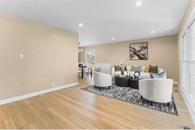 2185 Pohlman Road, Florissant, MO 63033 - Photo 9