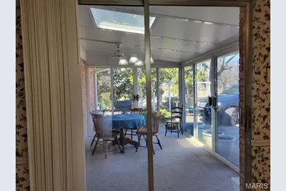 6945 Lakeside Hills Drive, Florissant, MO 63033 - Photo 15