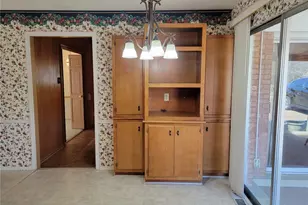 6945 Lakeside Hills Dr, Florissant, MO 63033 - Photo 13