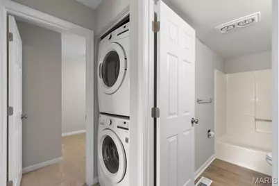 8825 Wrenwood Lane, Brentwood, MO 63144 - Photo 13